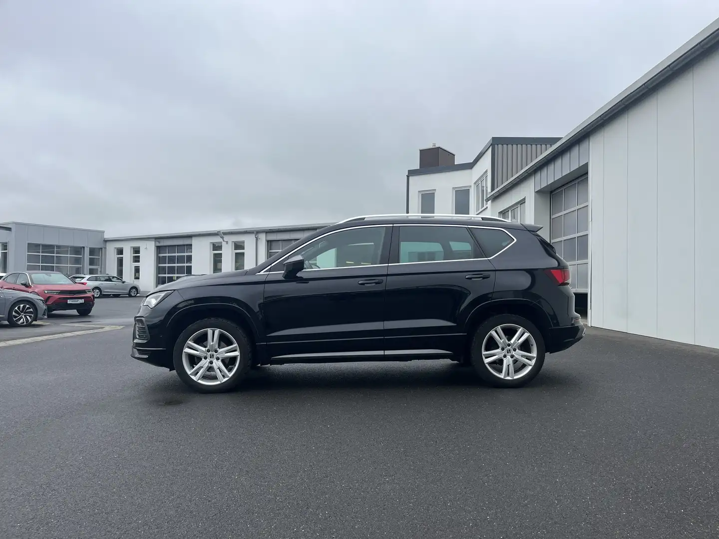 SEAT Ateca 1.5 TSI DSG FR-Line 157€ m. 20% Anzahlung AHK Di Schwarz - 2