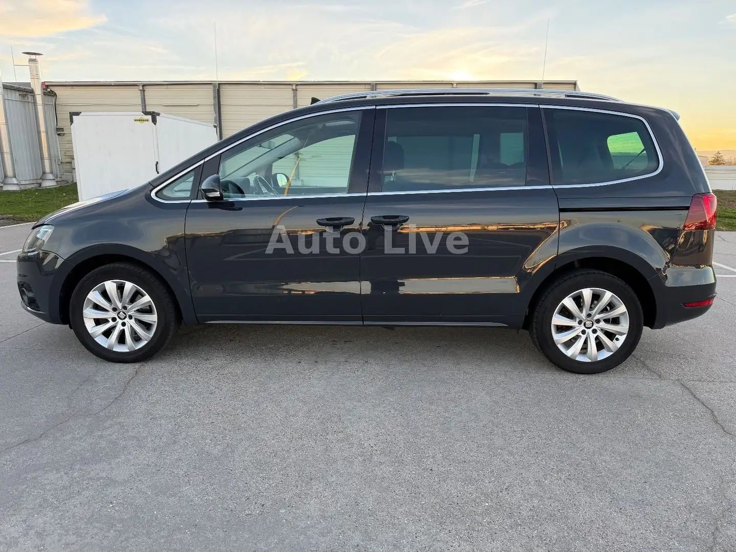 SEAT Alhambra 2.0 TDI*7 STZ*PANO*NAVI*XENO*AHK*KAMERA Gris - 2