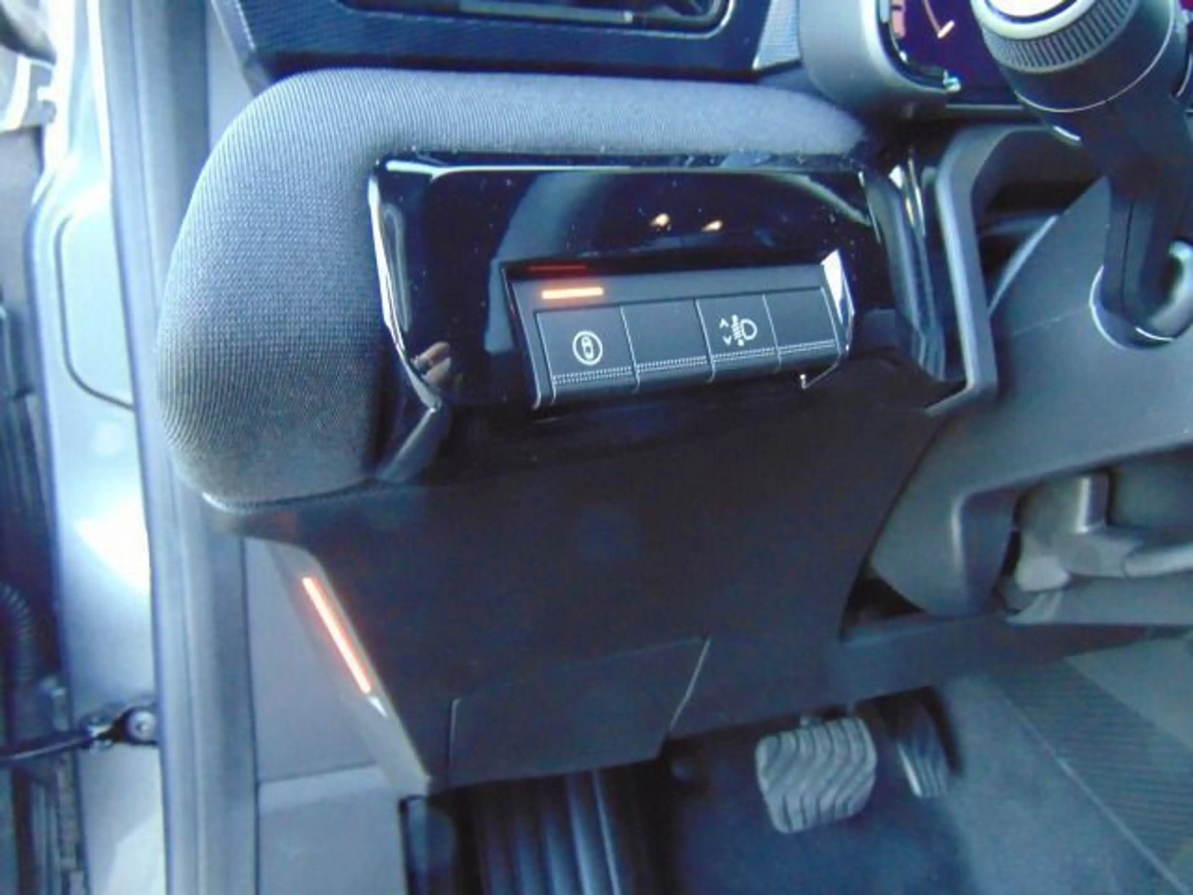 Nissan Micra 52kWh Advance Kamera,Parksensoren&Winter-P — photo 11
