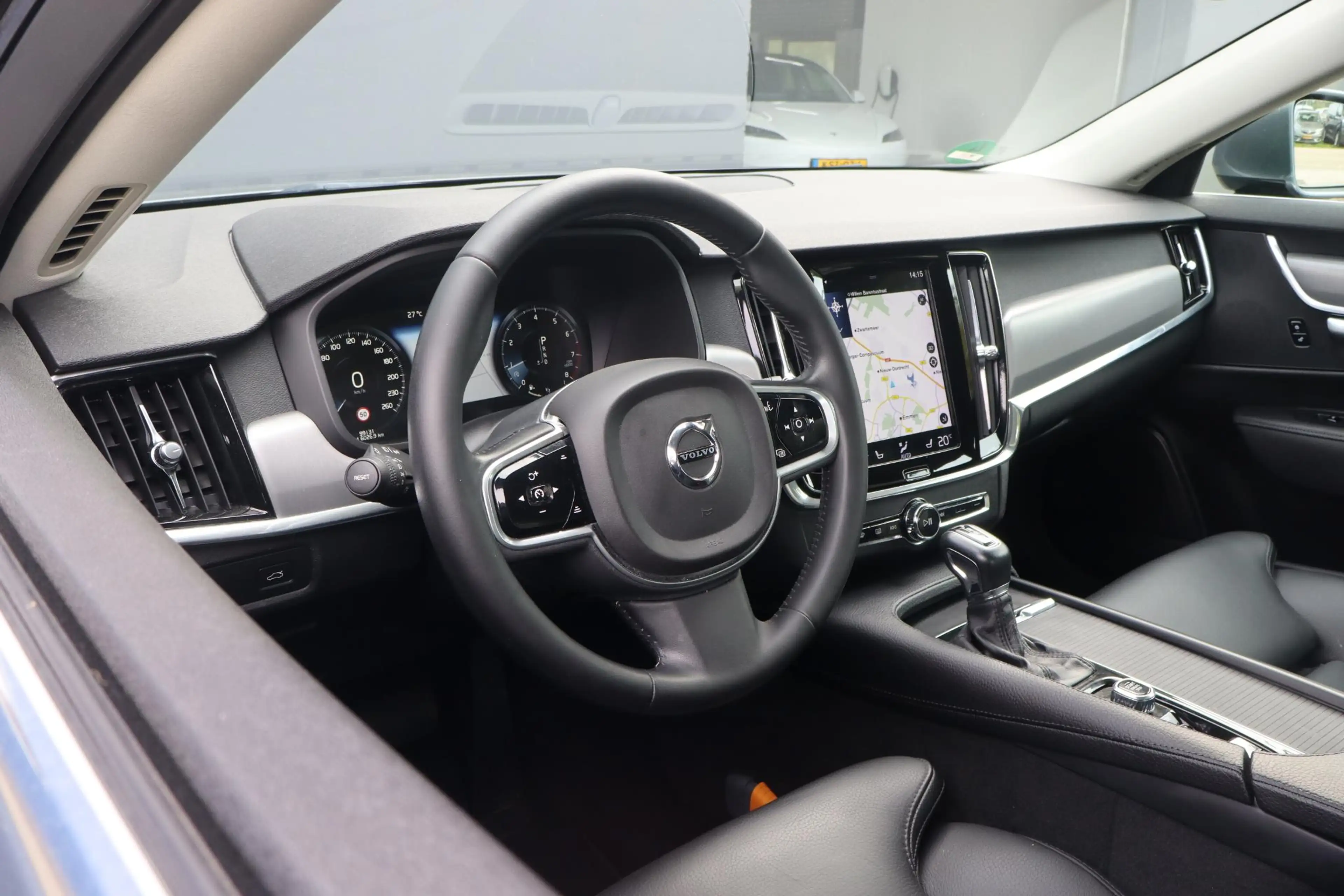 Volvo S90 2.0 T4 Momentum+ | Digitale cockpit | Parkeerhulp — photo 5