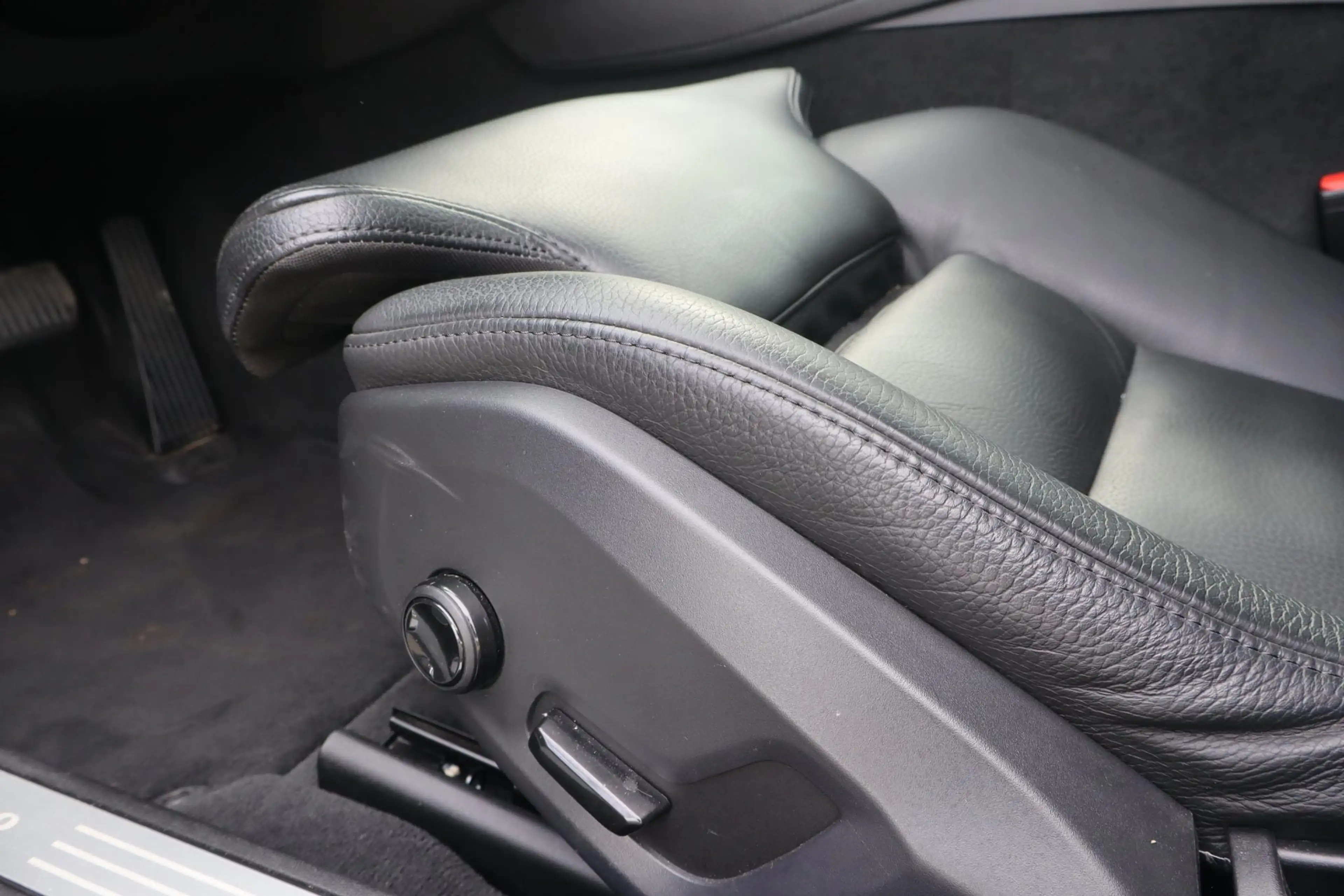 Volvo S90 2.0 T4 Momentum+ | Digitale cockpit | Parkeerhulp — photo 14