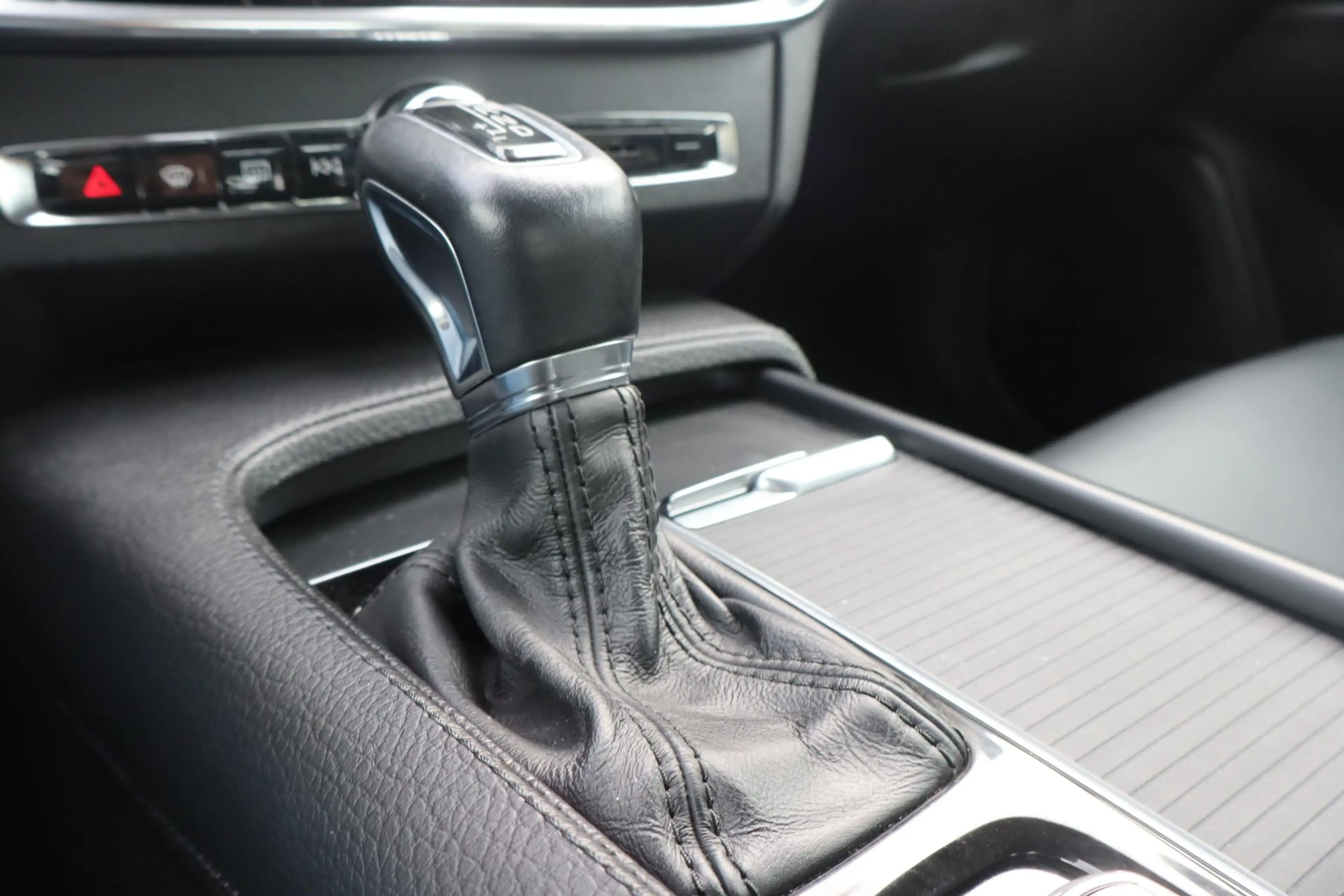 Volvo S90 2.0 T4 Momentum+ | Digitale cockpit | Parkeerhulp — photo 19