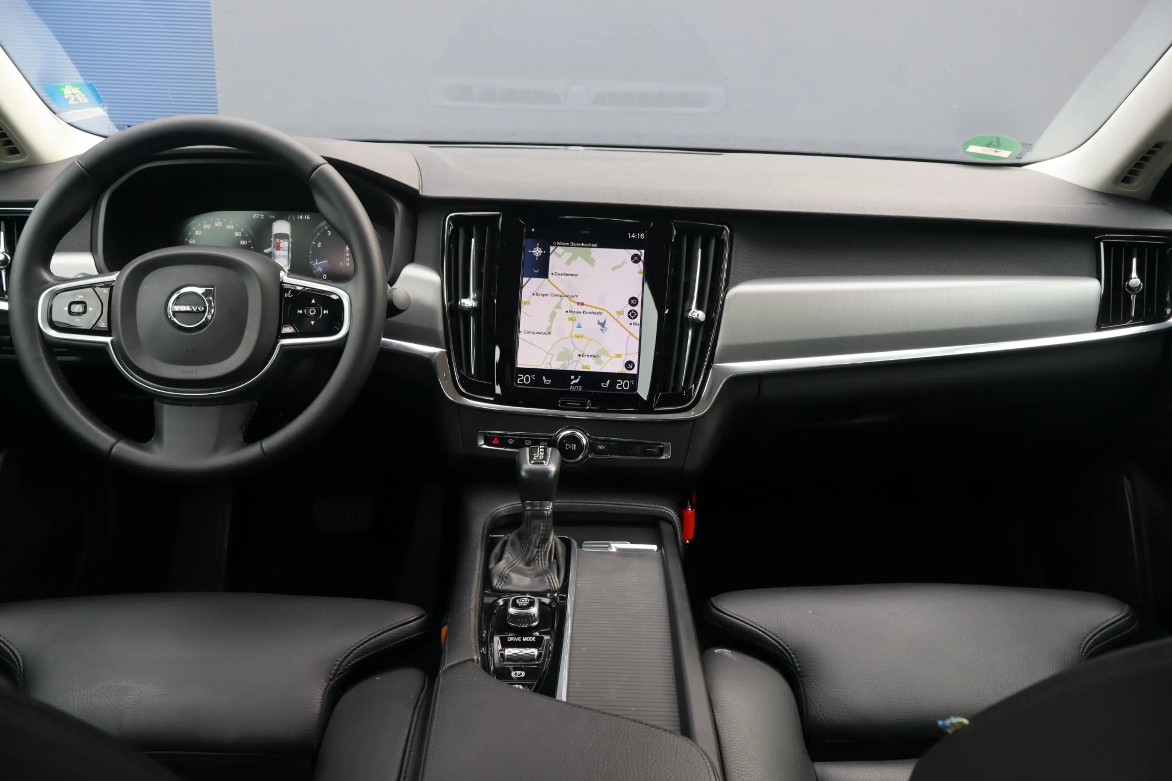 Volvo S90 2.0 T4 Momentum+ | Digitale cockpit | Parkeerhulp — photo 3