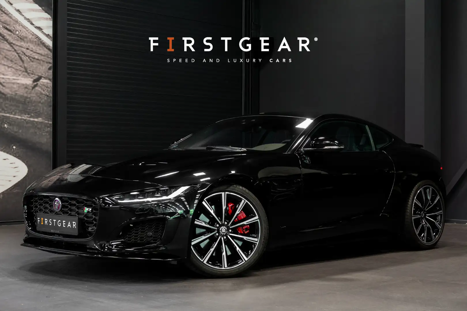 Jaguar F-Type P575 AWD R 75 *Panorama / Stoelventilatie / Sport- Zwart - 1