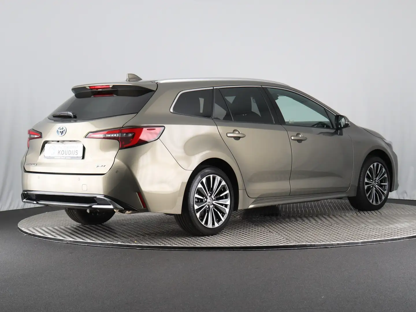 Toyota Corolla Touring Sports Hybrid 200 Business Plus (Camera / Bruin - 2