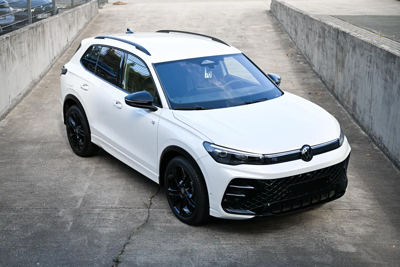 Volkswagen Tiguan Tiguan 2.0 TDI  R-Line DSG / CUIR / IQ LIGHT Weiß - 1