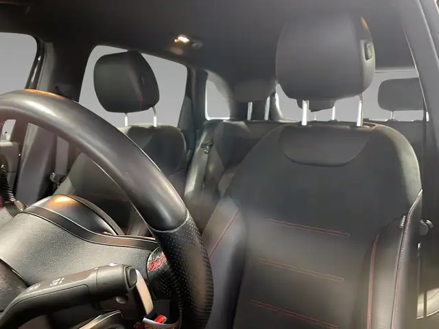 Mercedes-Benz B-Class view 9