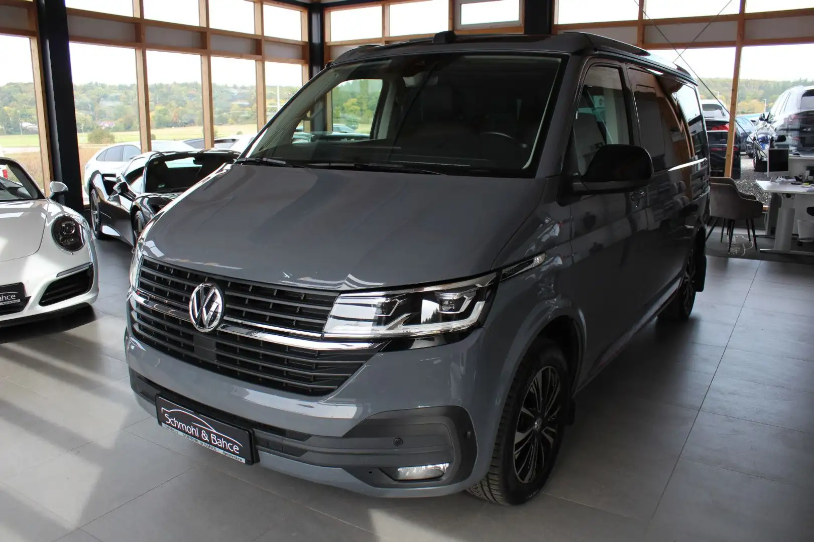 Volkswagen T6 California T6.1 California Beach Camper Edition 4Motion Grau - 1