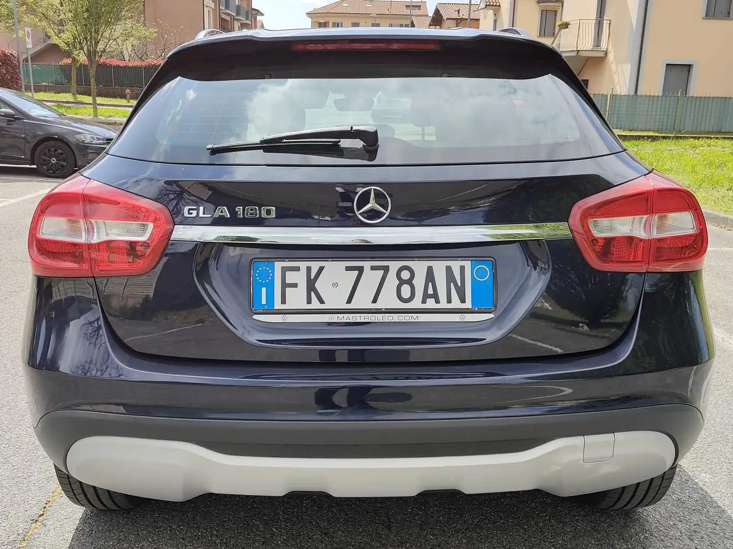 Mercedes-Benz GLA 180 GLA 180 Executive Blu/Azzurro - 2