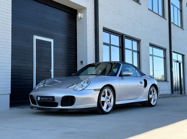Porsche 996 view 7