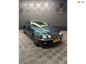 3.0 V6 | Navi | Cruise | Nieuwe APK |