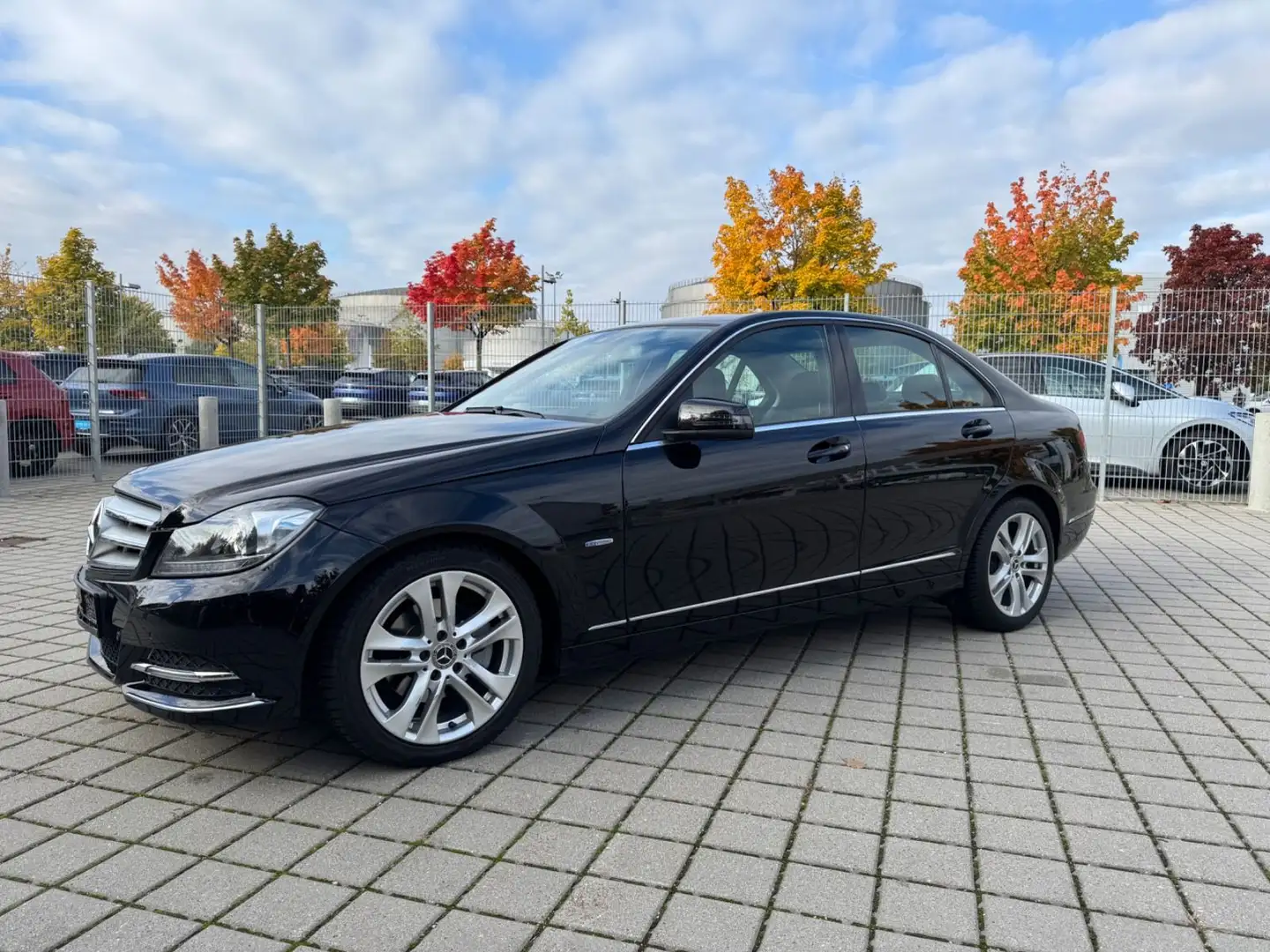 Mercedes-Benz C 200 Avantgarde/Leder/Garantie/1.Vorbesitzer Noir - 1