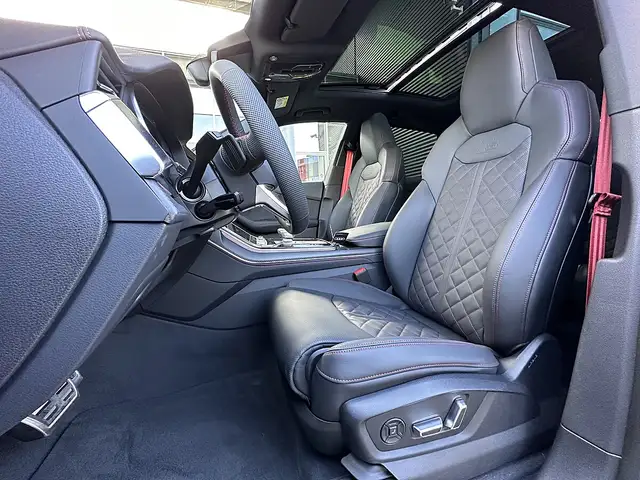Audi Q8 TFSI e PHEV quattro / ALLBLACK Ansicht 33