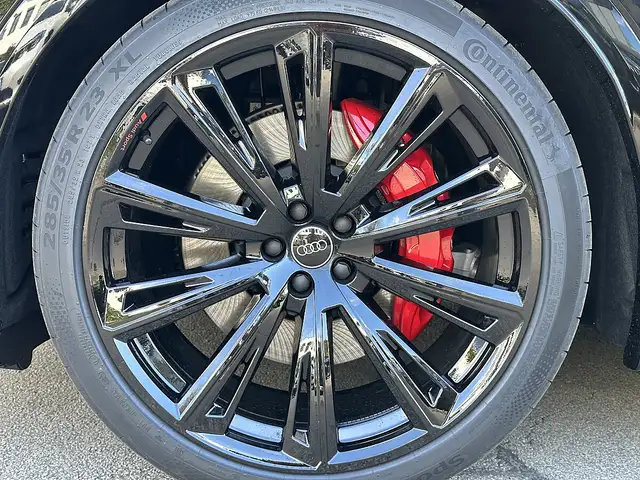 Audi Q8 TFSI e PHEV quattro / ALLBLACK Ansicht 7