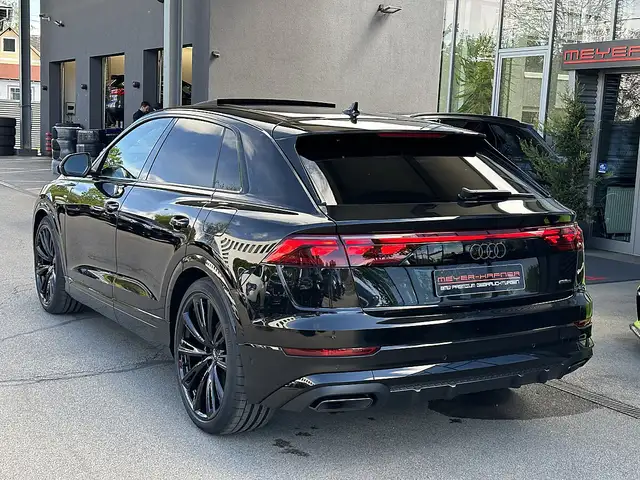 Audi Q8 TFSI e PHEV quattro / ALLBLACK Ansicht 8