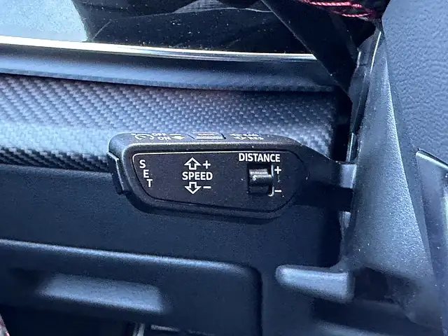 Audi Q8 TFSI e PHEV quattro / ALLBLACK Ansicht 24
