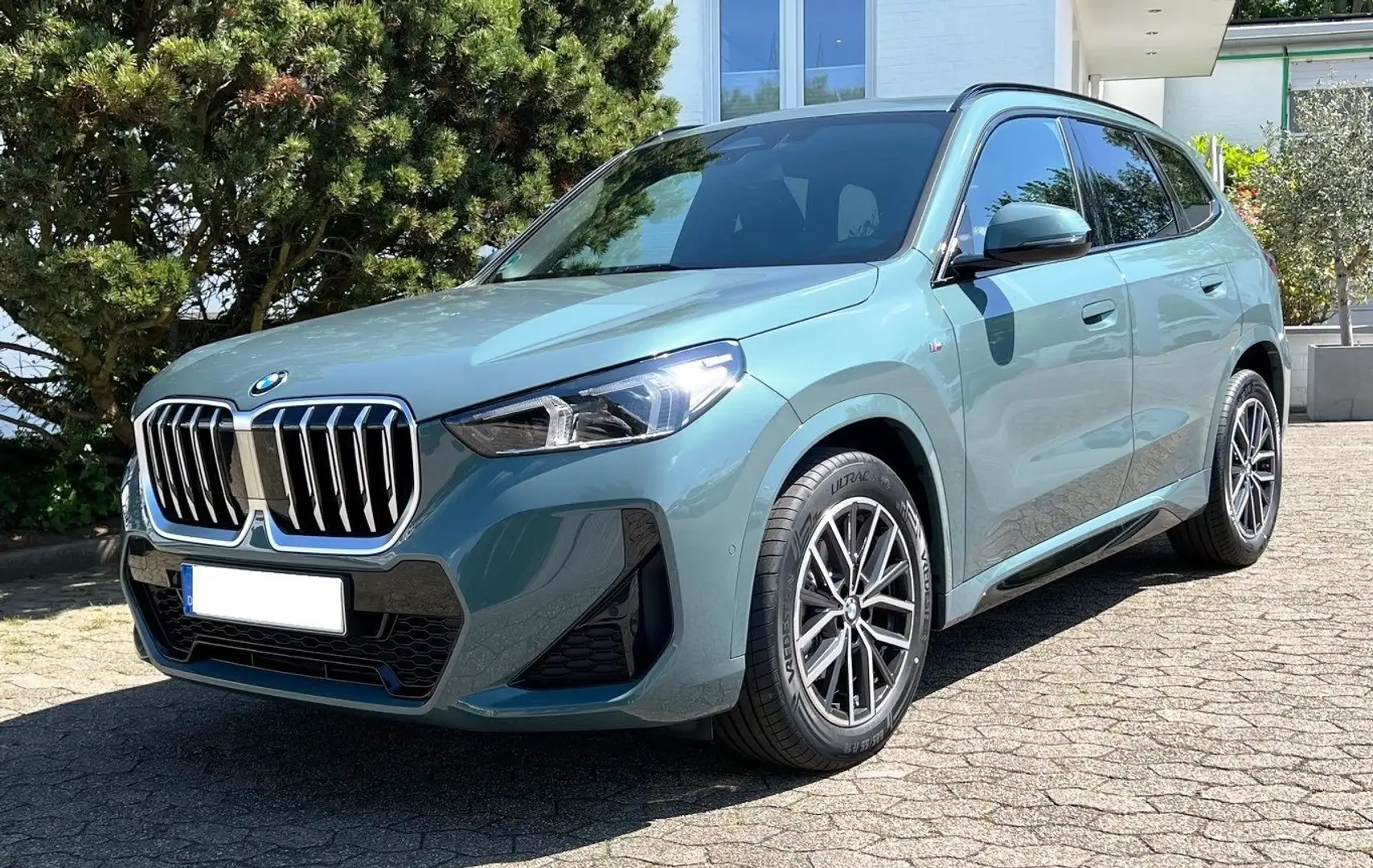 BMW X1 sDrive18i M-Sport Premiumpaket LED Leder - 2