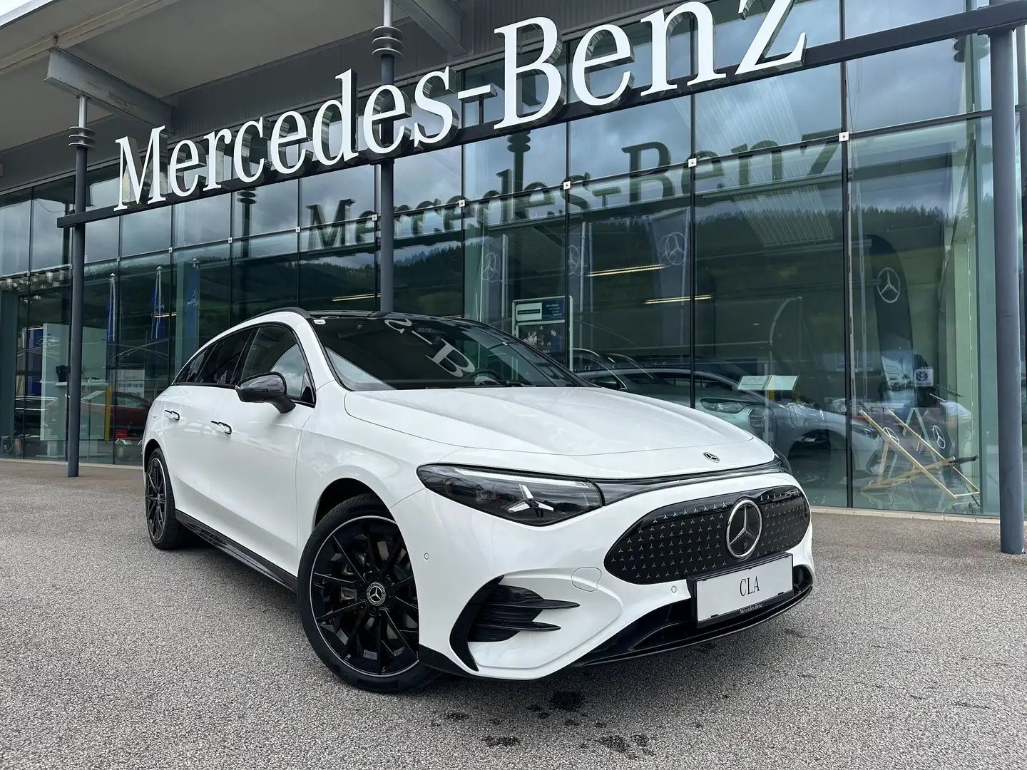 Mercedes-Benz CLA 250 + Shooting Brake EQ Tech. *AMG-Line*Night*Premium* Weiß - 1