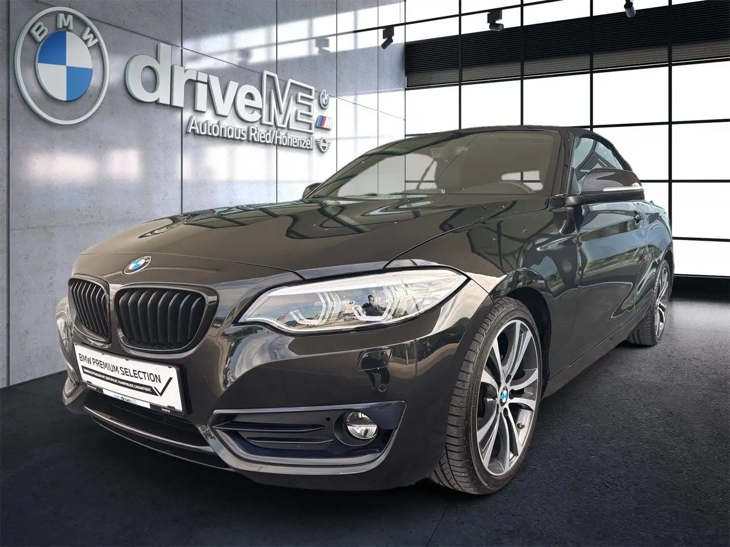 BMW 218 d Sport Line Schwarz - 2