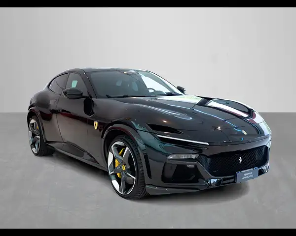 Ferrari Purosangue view 8