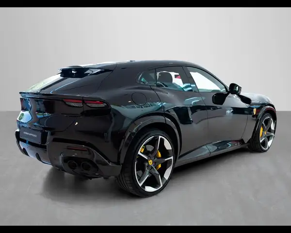 Ferrari Purosangue view 10