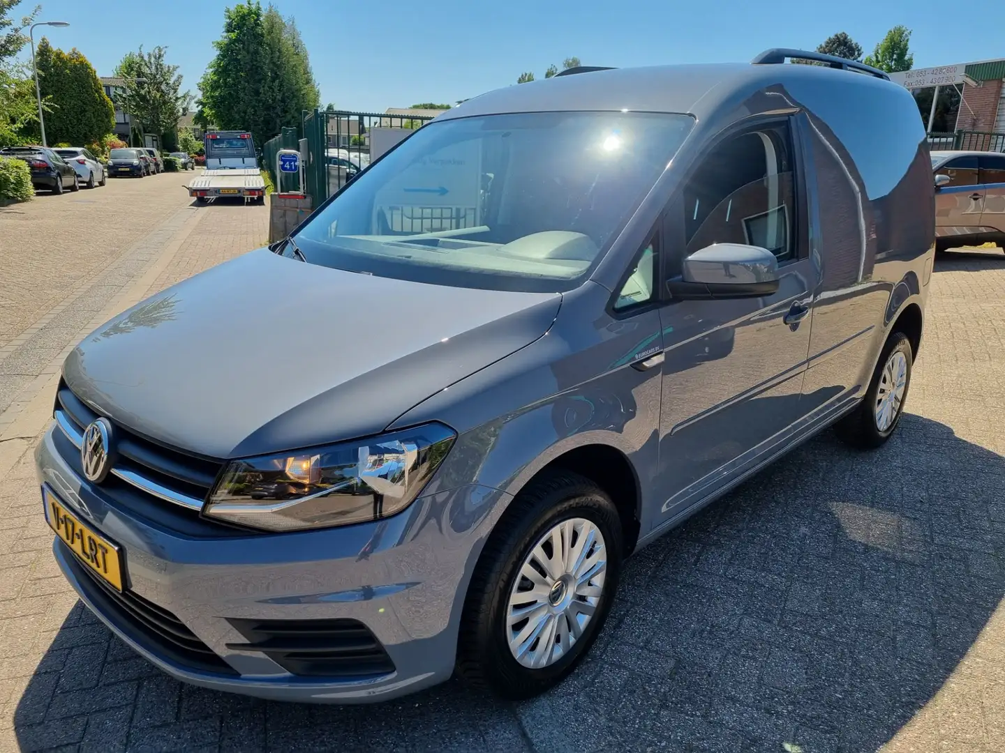 Volkswagen Caddy /BENZINE/GARANTIE/AIRCO/SENSOREN/ Gris - 1