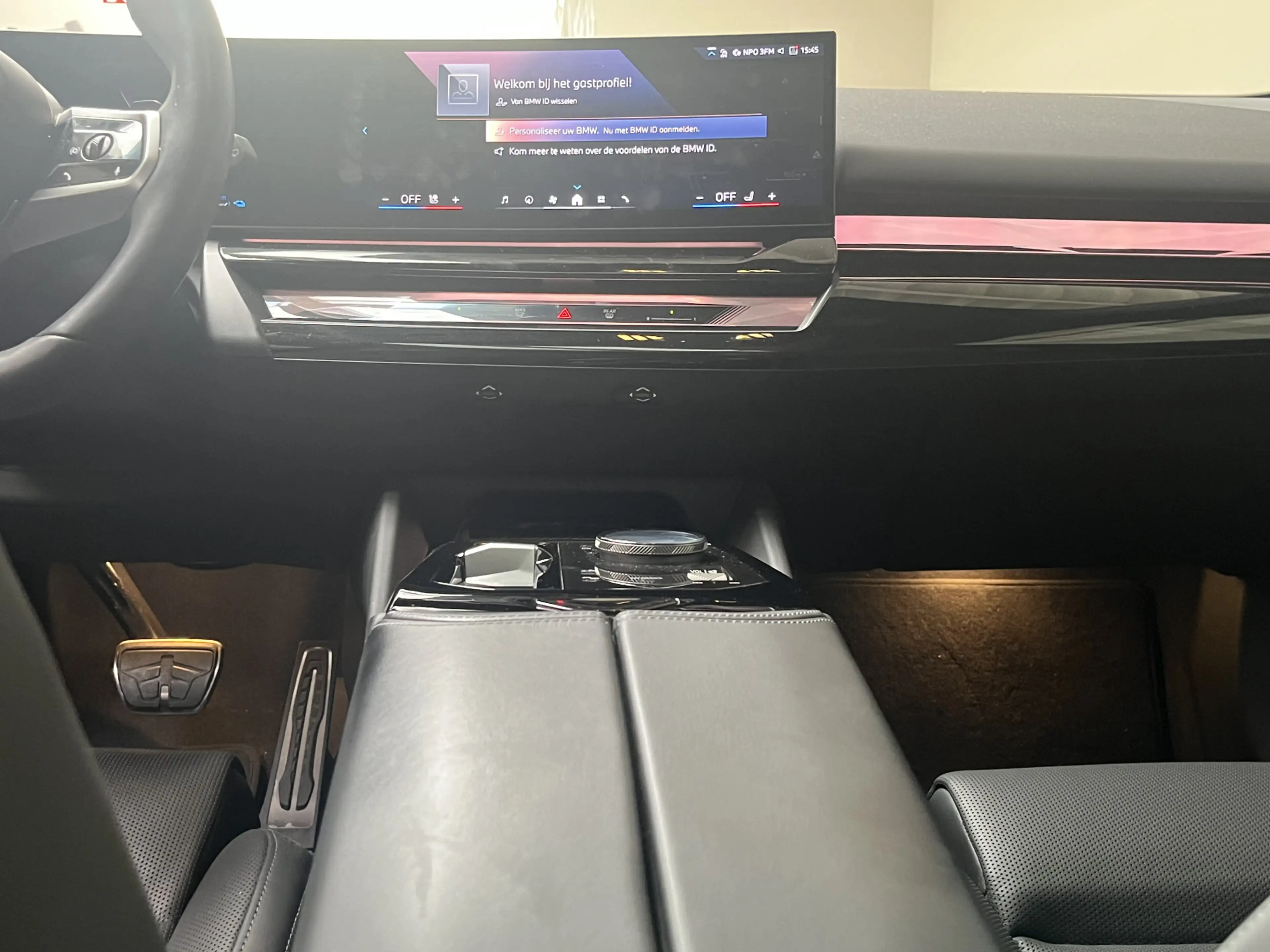 BMW 550 5-serie Touring 550e xDrive M-Sport Pro | Panorama — photo 11