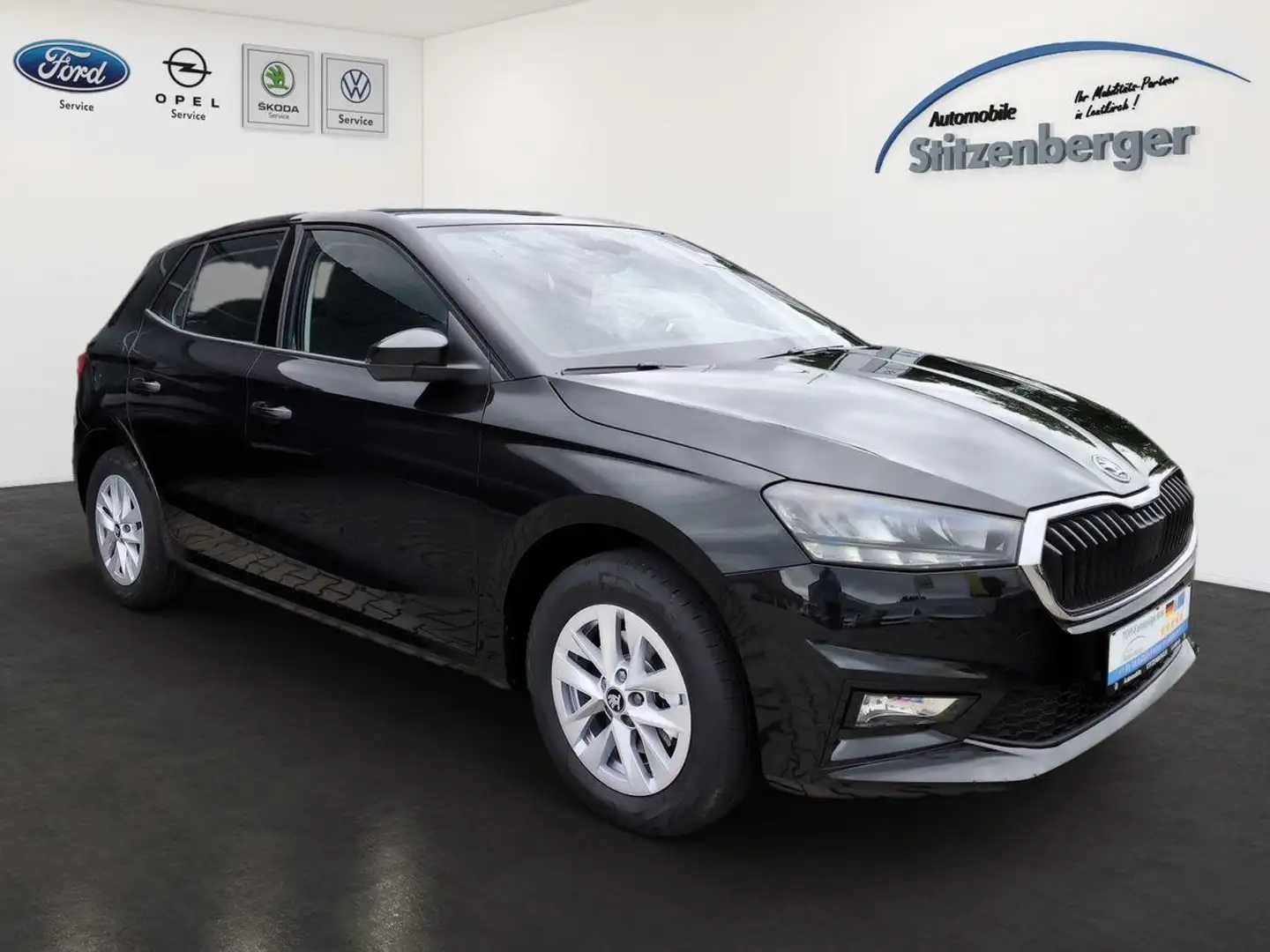 Skoda Fabia Selection 1.0 TSI DSG*Tempomat*RFK*SHZ*LED Zwart - 2