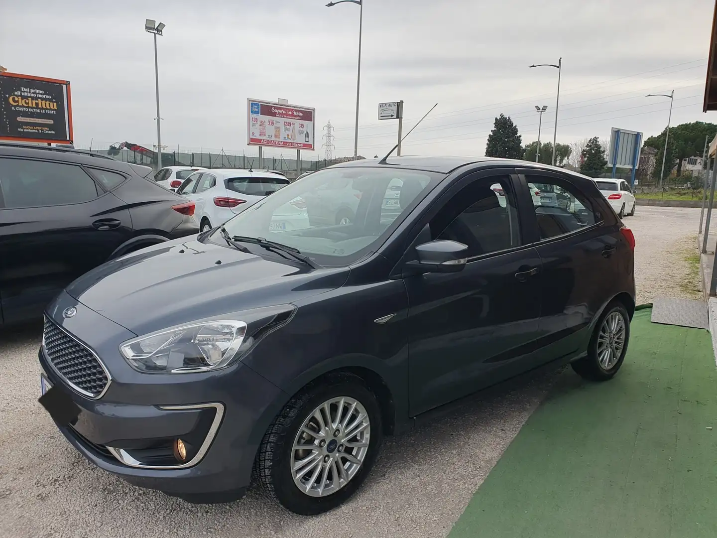 Ford Ka/Ka+ 1.2 85 CV Start&Stop Ultimate Gris - 2