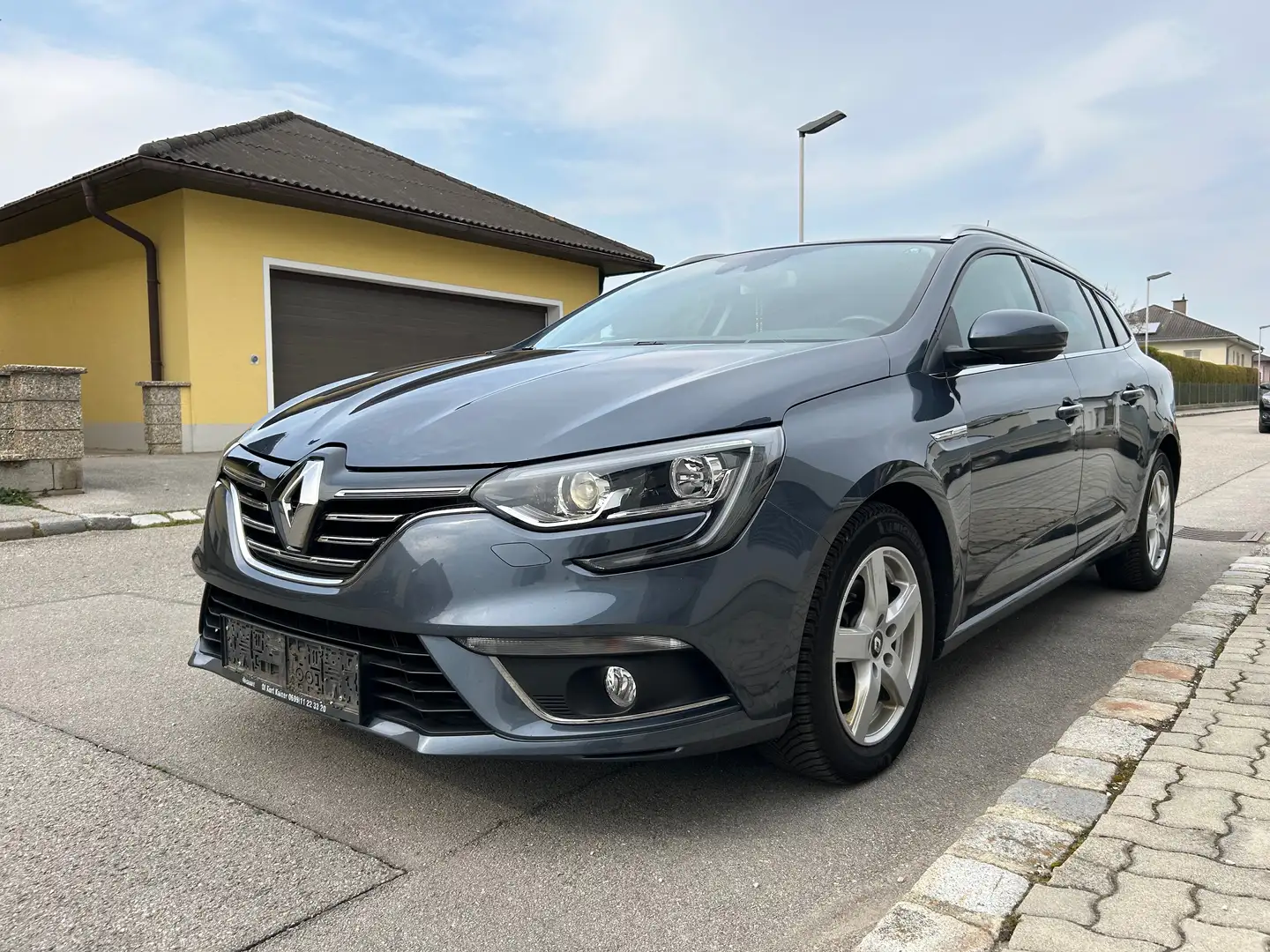 Renault Megane Mégane Grandtour Limited Blue dCi 115 Limited Grau - 2