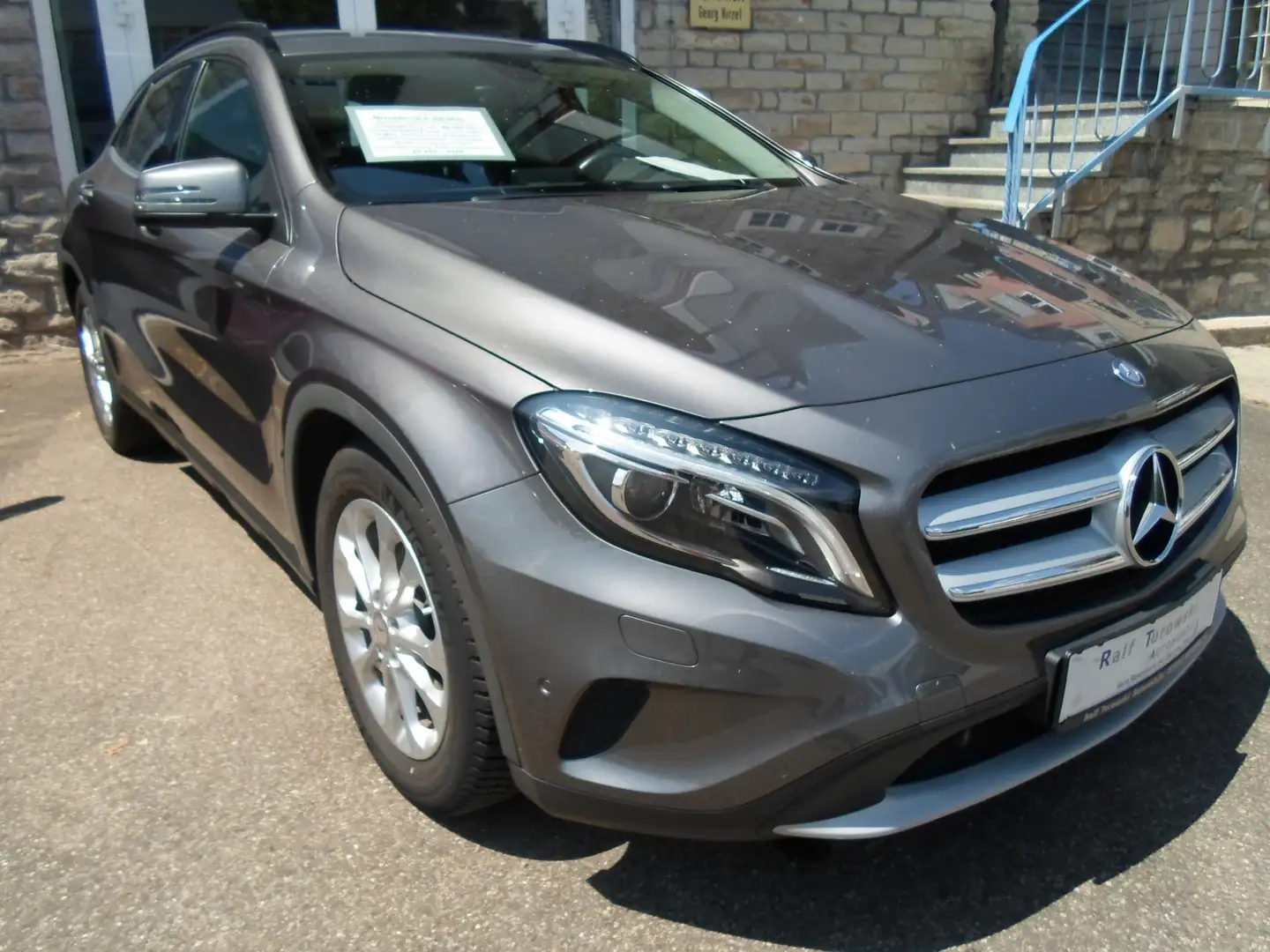 Mercedes-Benz GLA 200 GLA 200 Style, Automatik Grau - 1
