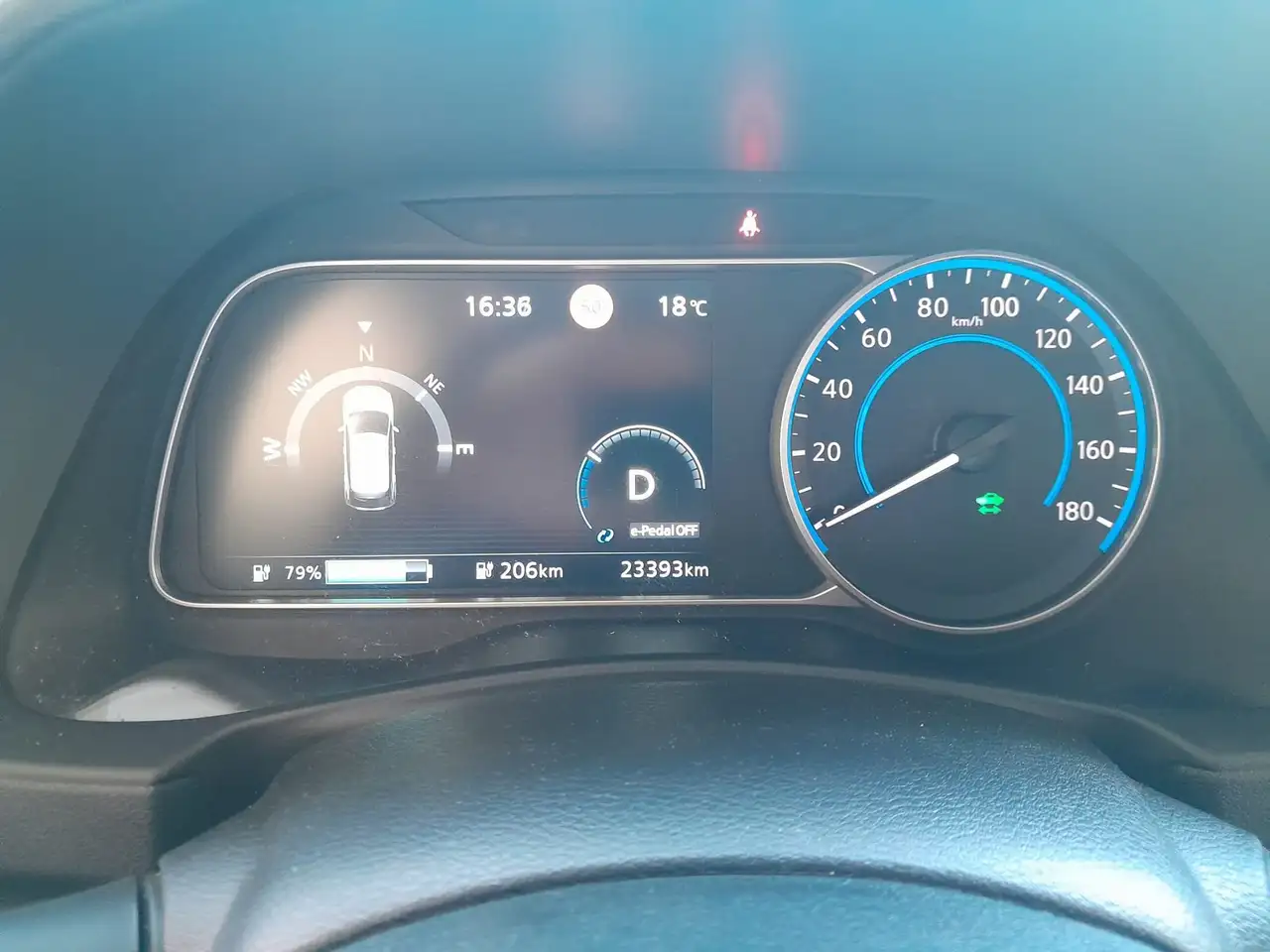 Nissan Leaf 40kWh N-Connecta 150cv 17