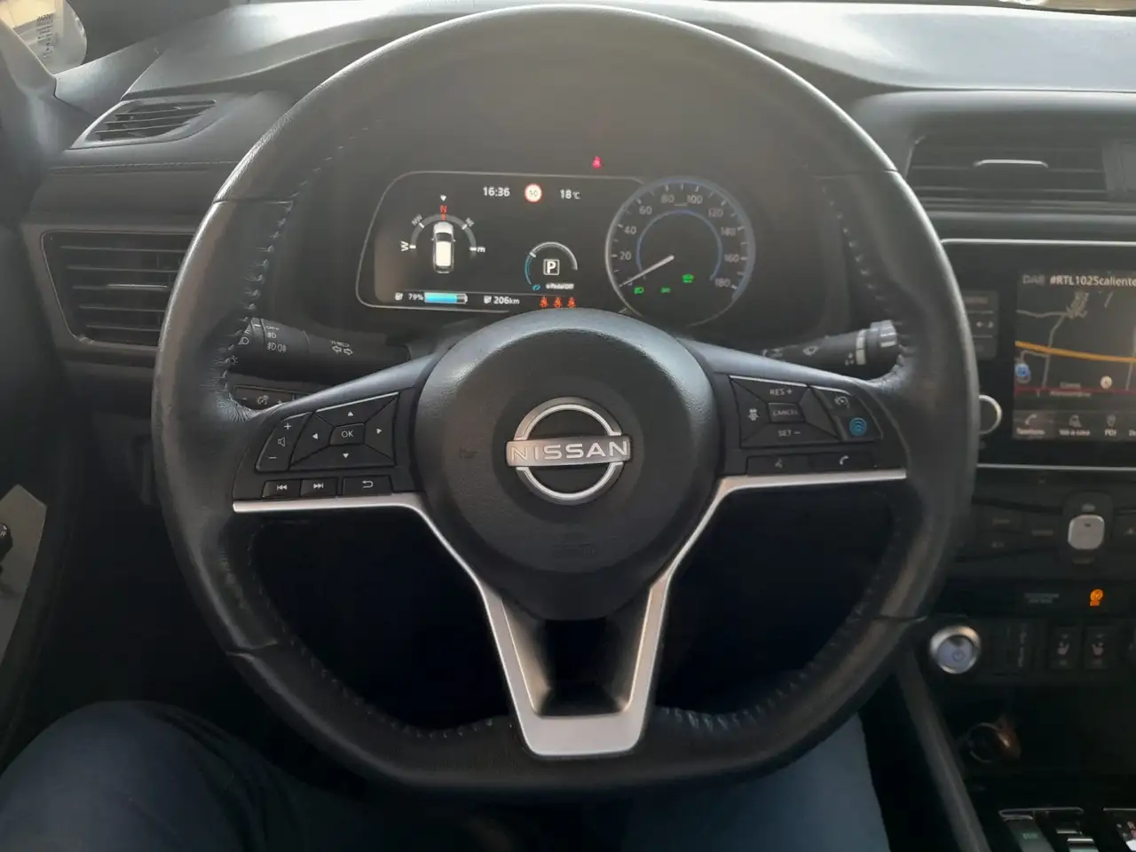Nissan Leaf 40kWh N-Connecta 150cv 16