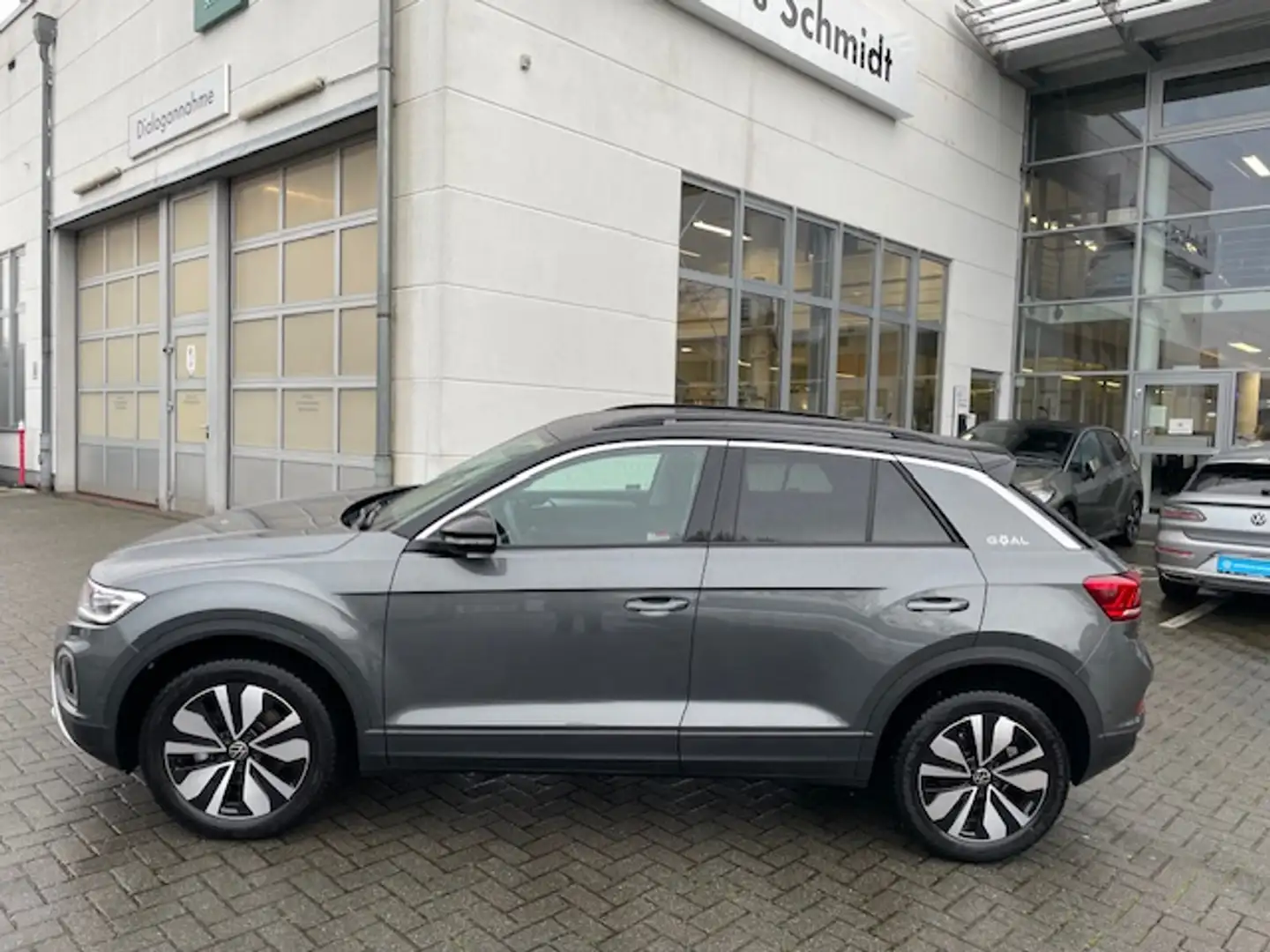 Volkswagen T-Roc 2.0TDi DSG Goal AHK R-Kamera ACC SideAssist Nav... Grau - 2