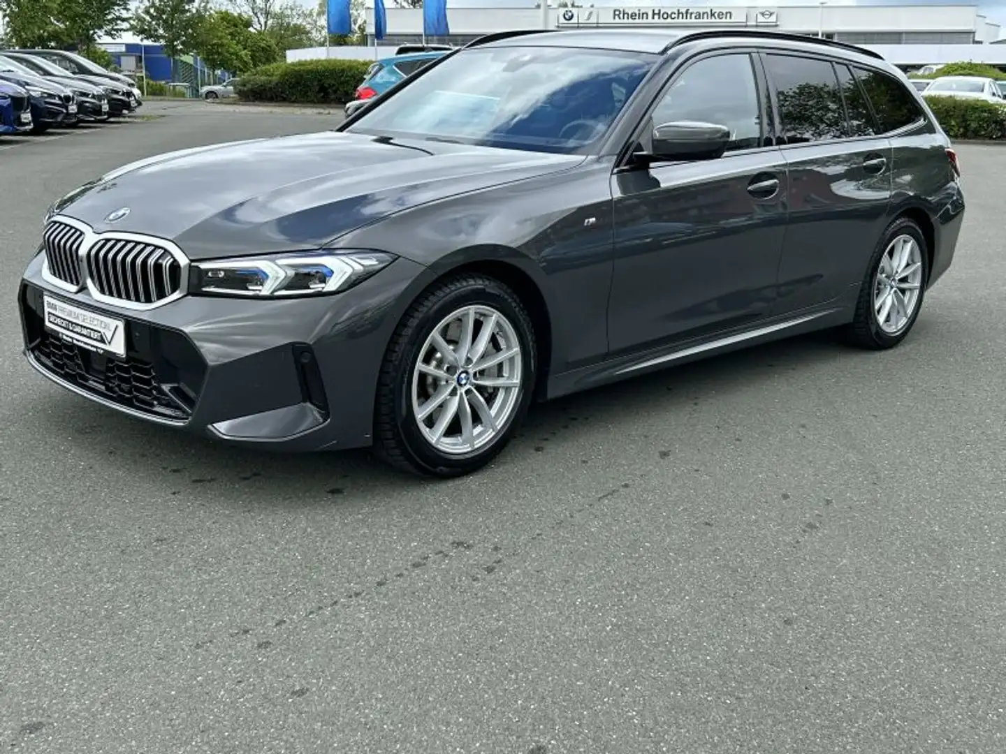 BMW 330 d xDrive Touring M Sportpaket NEUES MODELL Grau - 2