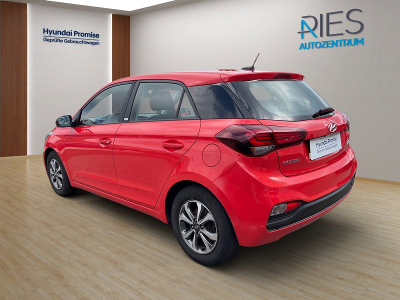 Hyundai i20 1.0 Trend Navi*SHZ*PDC*Facelift*LM*SpurH — photo 5