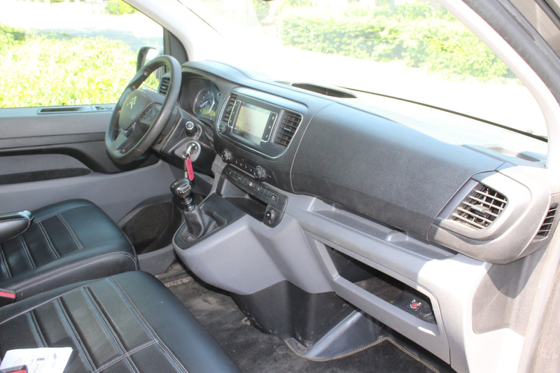 Citroen Jumpy 2.0 BlueHDI 120 Business M S&S 2 x schuifdeur 122P — photo 13