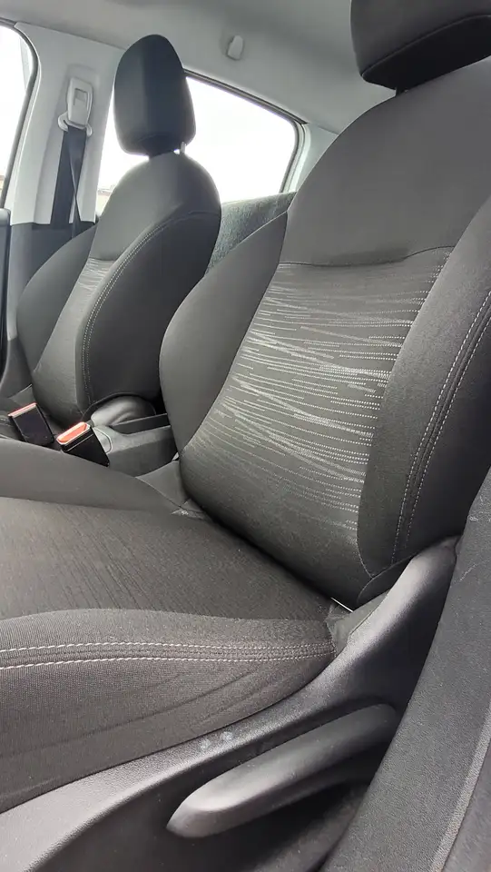 Peugeot 208 208 — photo 10