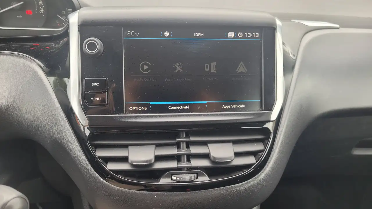 Peugeot 208 208 — photo 17