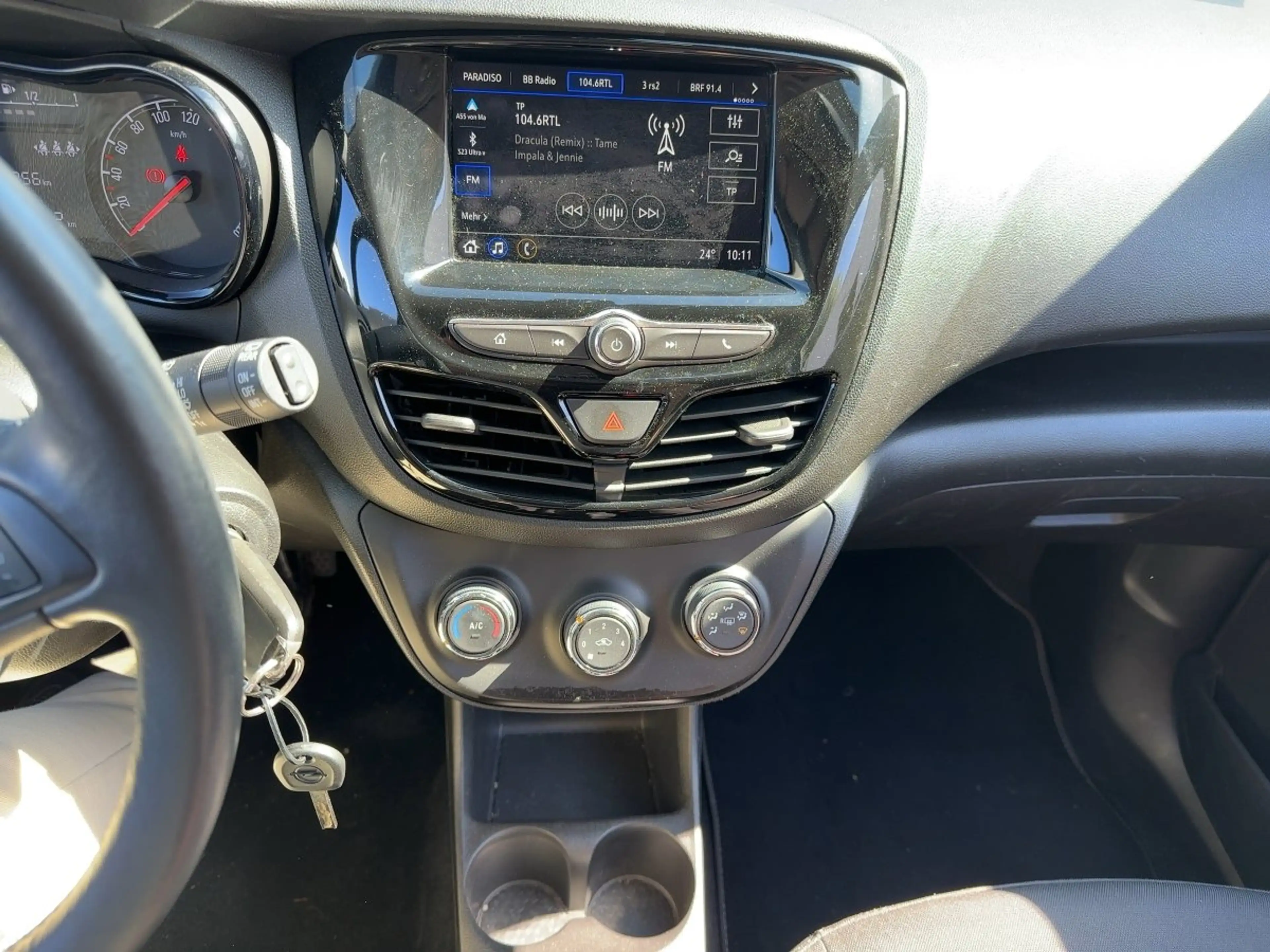 Opel Karl *Sitzhei*+*Allwett.reifen*Temp*Carplay* — photo 13