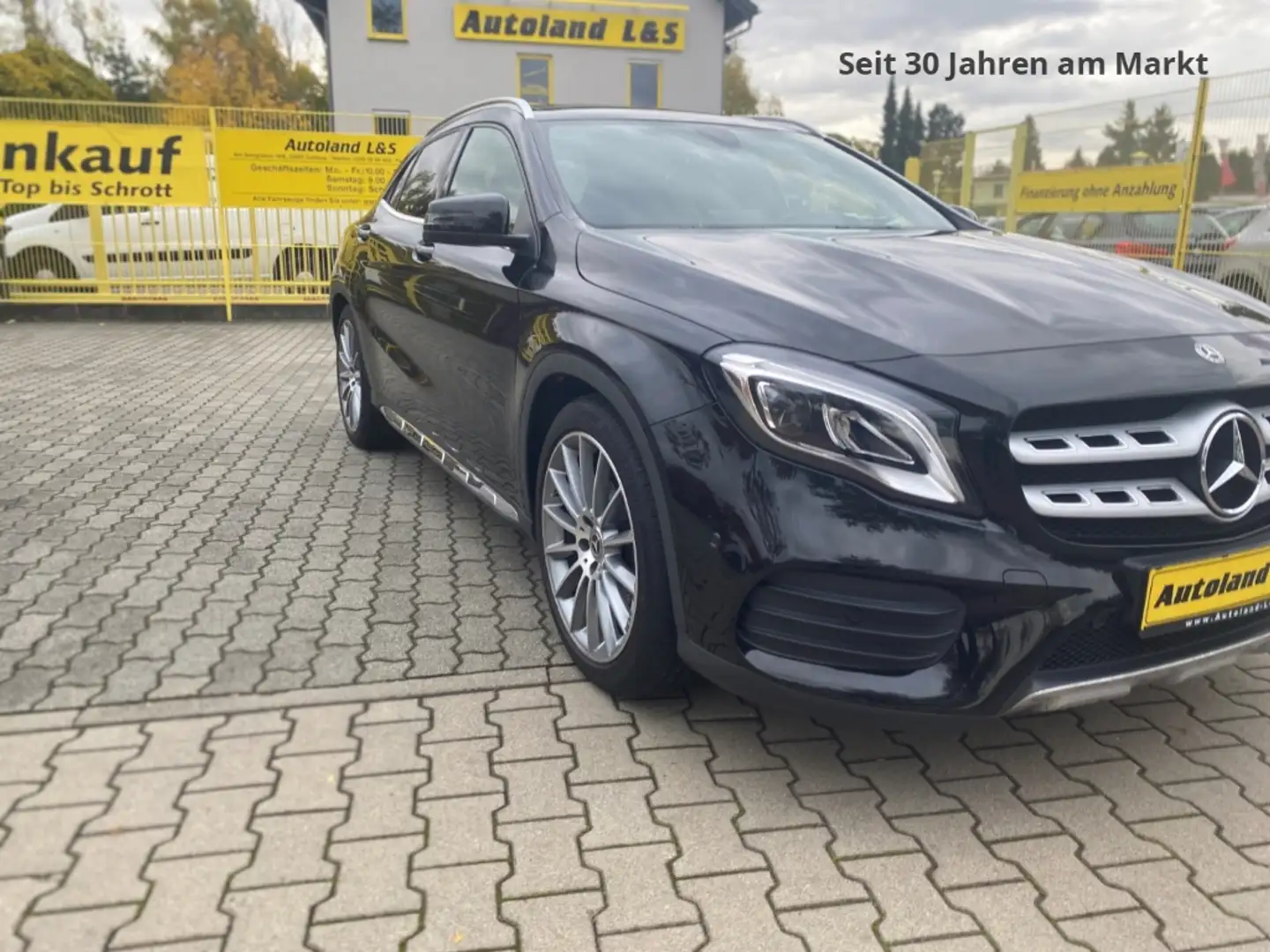 Mercedes-Benz GLA 250 Klasse 4Matic,Pano,LED,SH,PDC,Navi,2.Hand,Alus,WKR Noir - 2