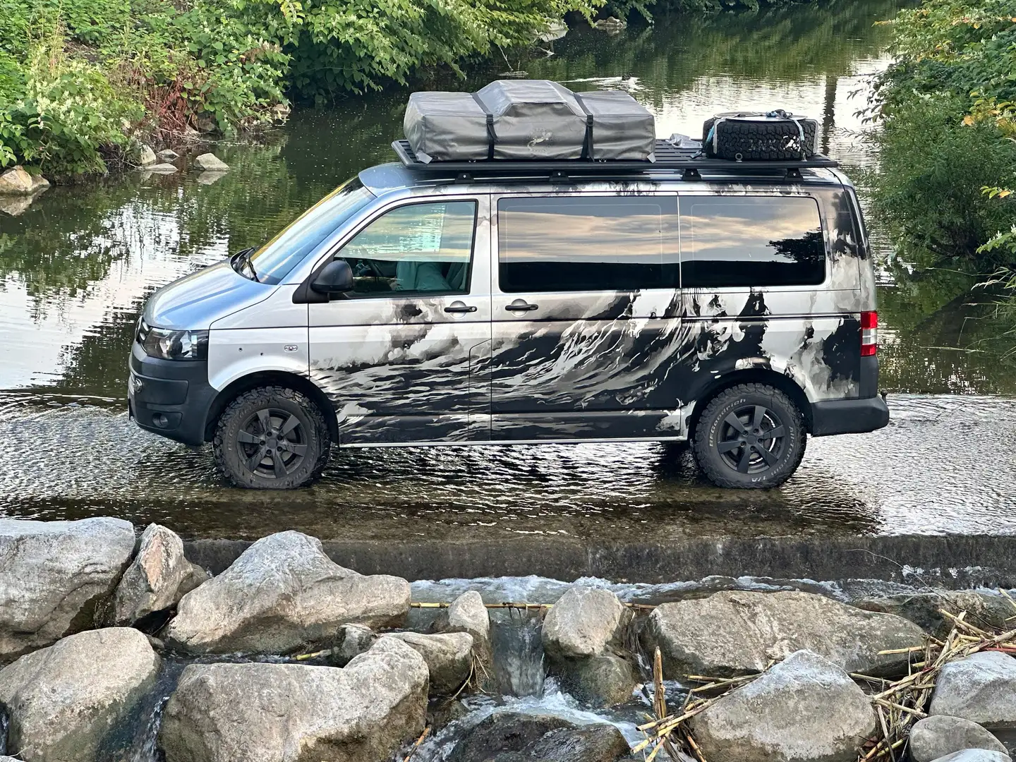 Volkswagen T5 Kombi HD-Kombi LR 2,0 BMT TDI D-PF Grau - 2