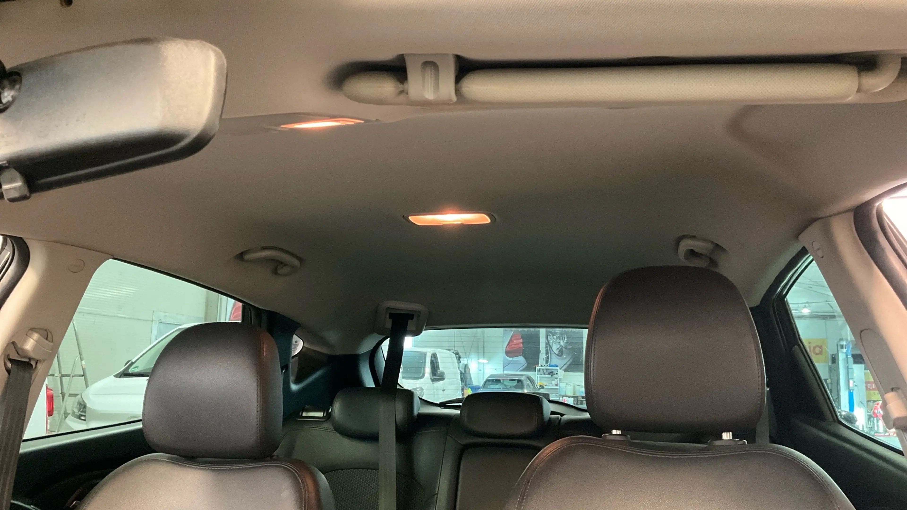 Hyundai iX35 Style 2.0 2WD Sitzheizung, Klimaautomatik, TÜV NEU! — photo 11