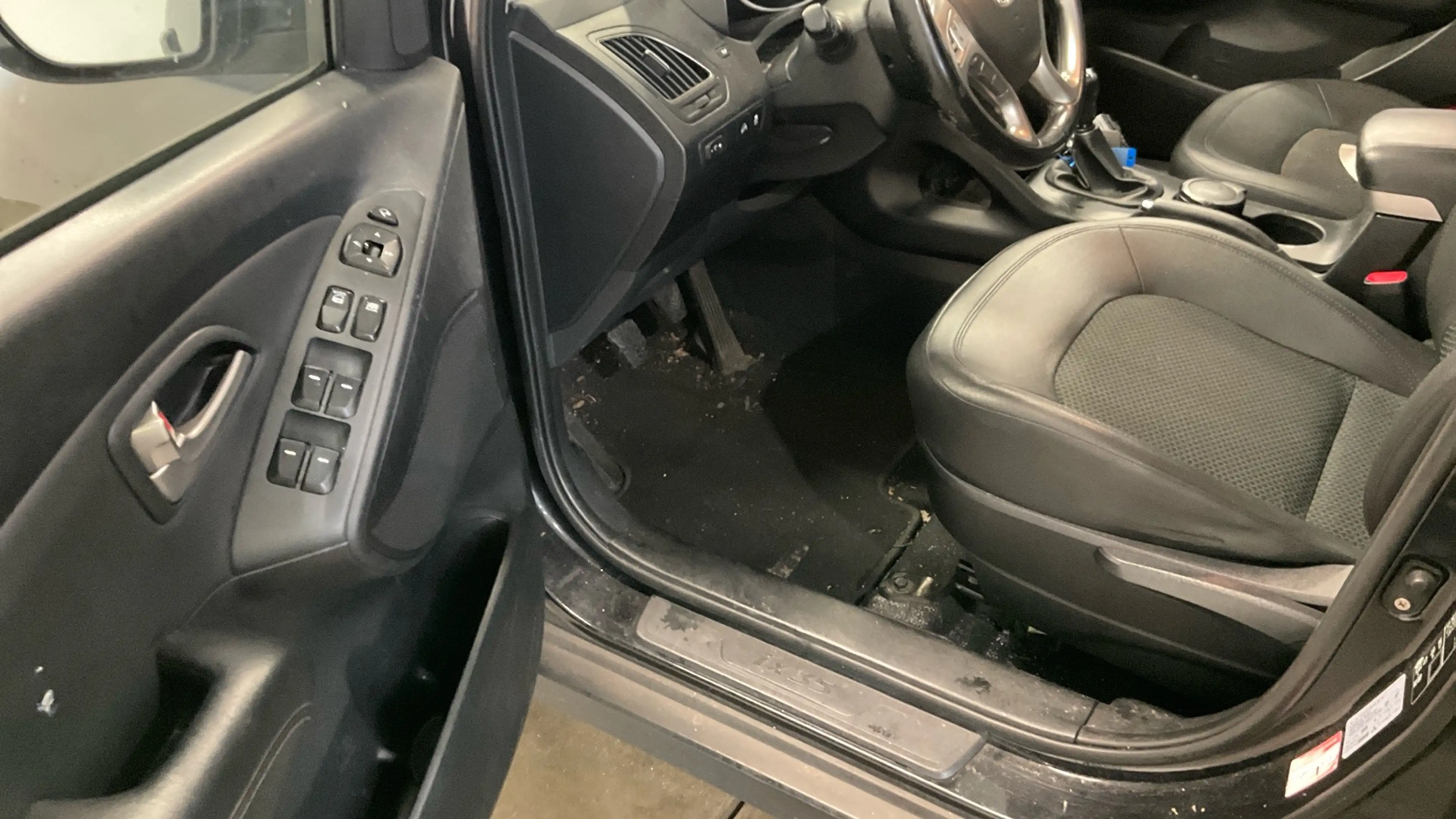 Hyundai iX35 Style 2.0 2WD Sitzheizung, Klimaautomatik, TÜV NEU! — photo 6