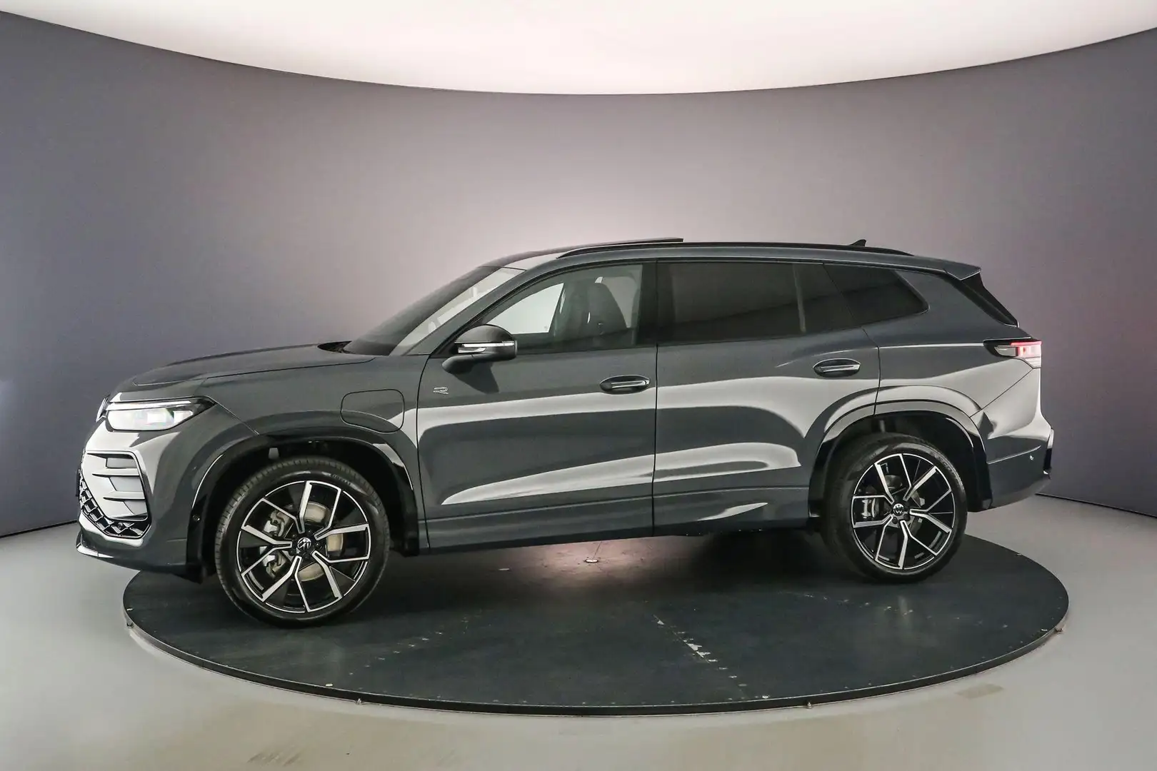 Volkswagen Tayron R-Line Edition 1.5 TSI eHybrid 272pk DSG Automaat Grigio - 2