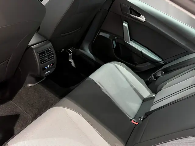 Seat Leon Leon view 11