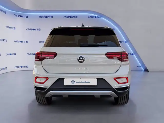 Volkswagen T-Roc view 5