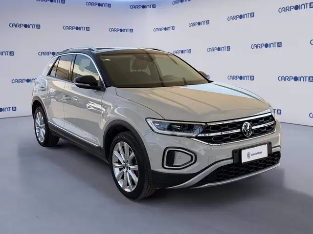 Volkswagen T-Roc view 8