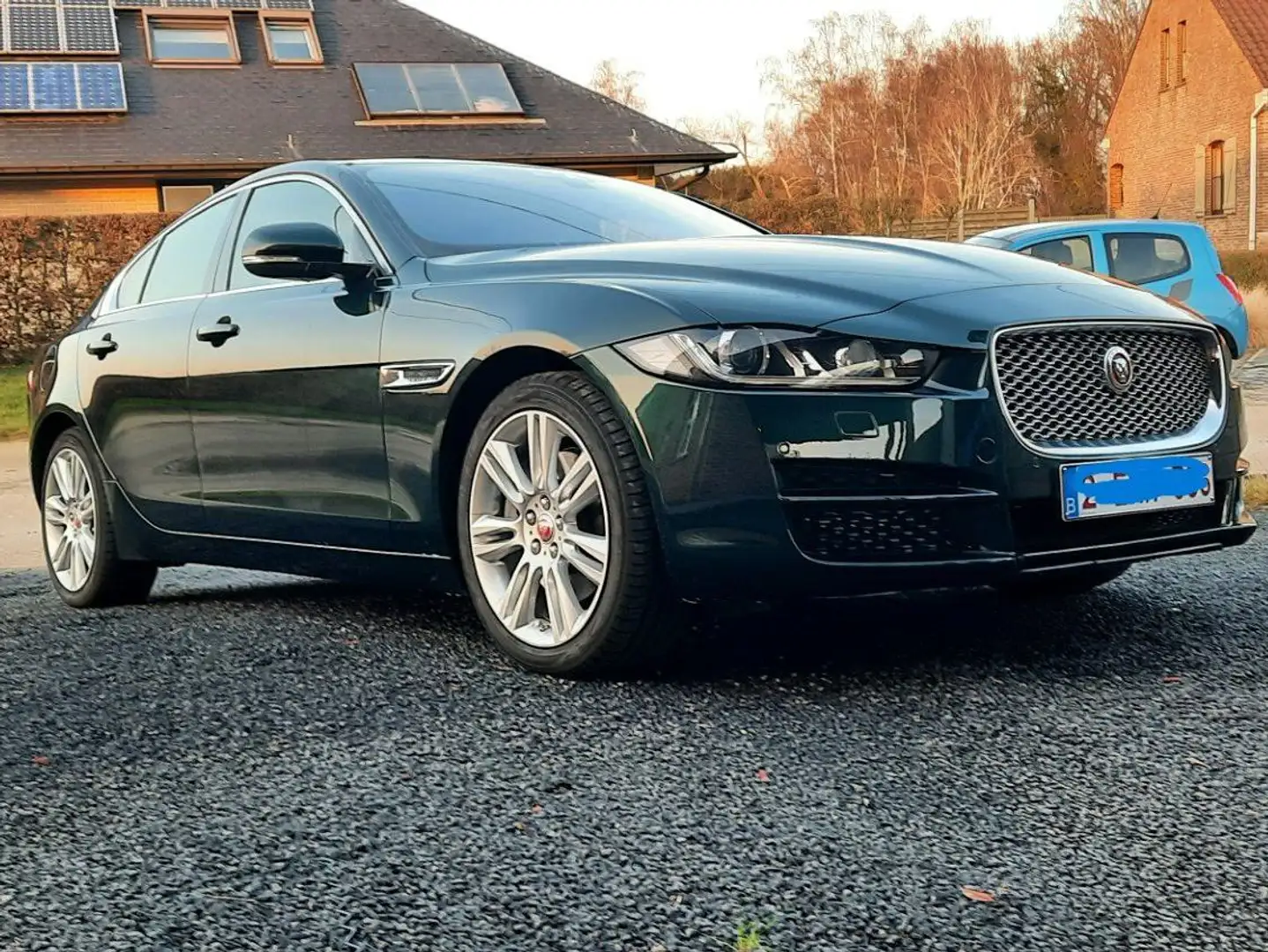 Jaguar XE XE 20t Portfolio Groen - 1