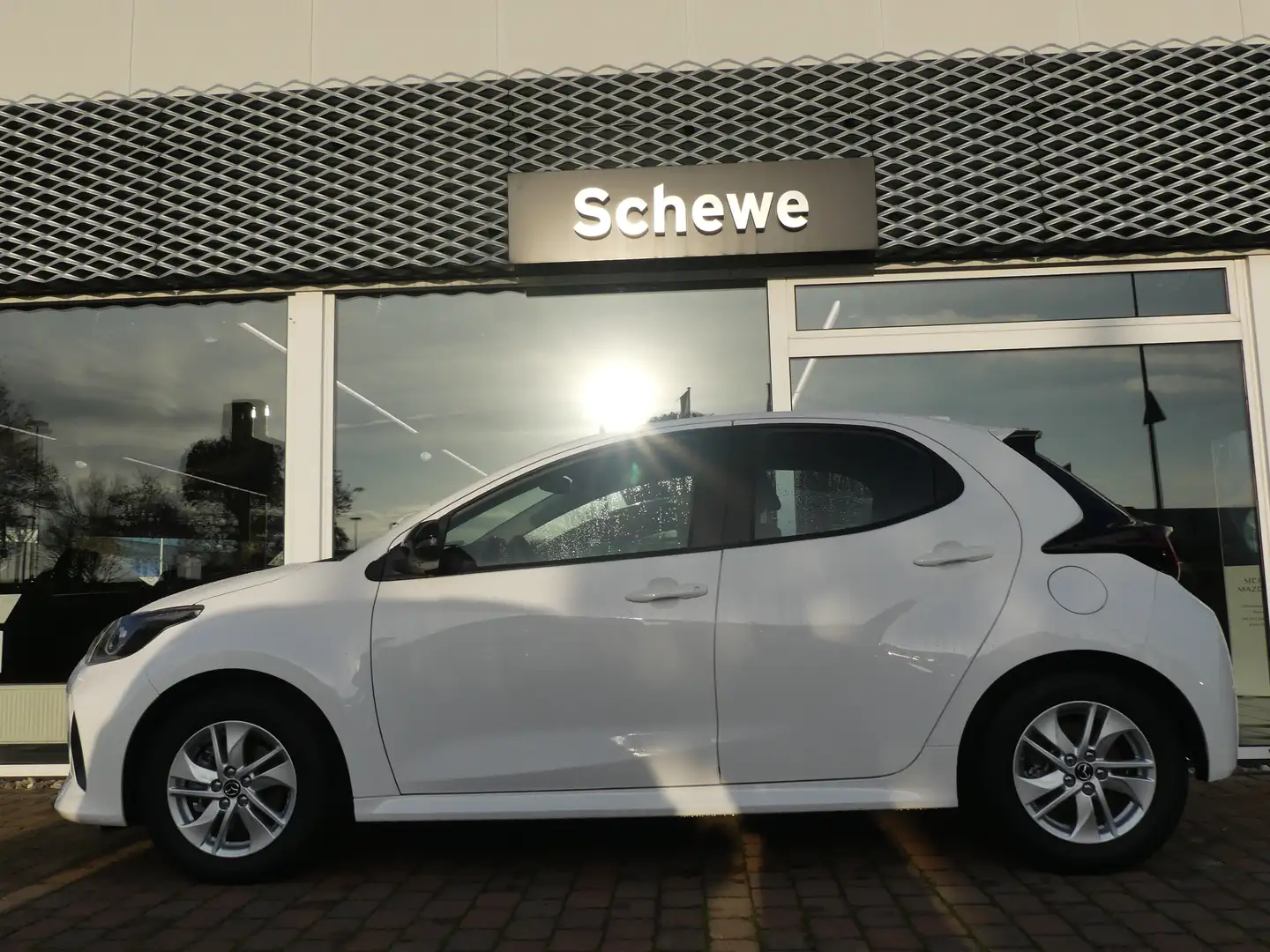 Mazda 2 2 Hybrid Centre-Line Blanc - 2